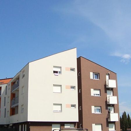 Apartment Lela أوماغ المظهر الخارجي الصورة